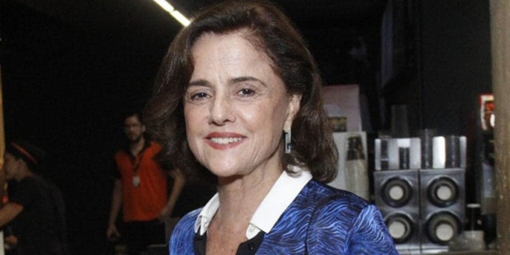 Marieta Severo, de 74 anos, leva pedrada com ódio na rua, é chamada de rato e detona ataque: "Me jogaram"