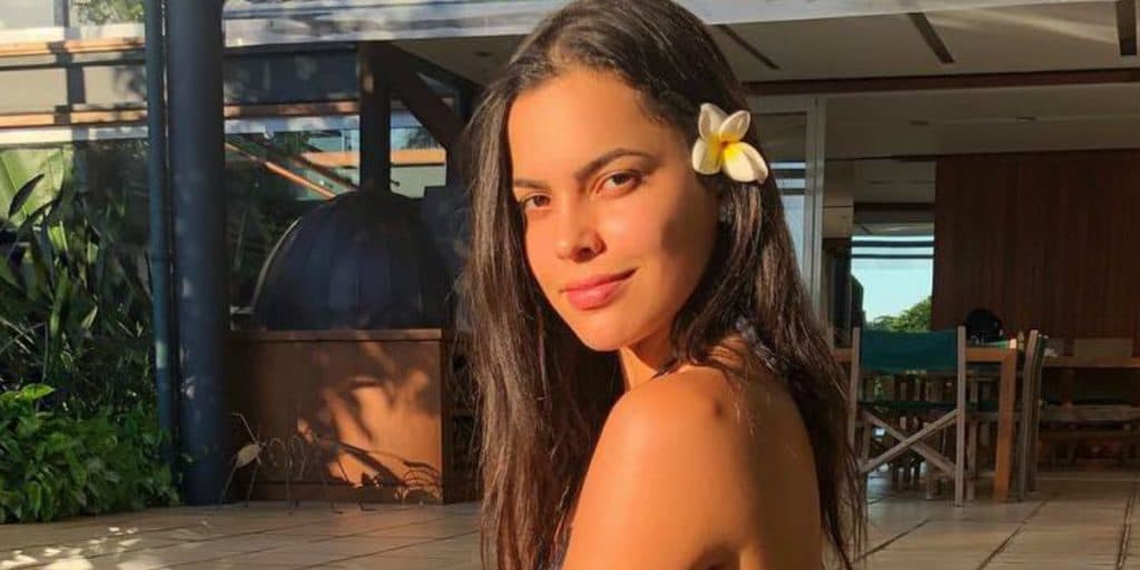 Ex-BBB é acusada de espancar famosa em festa, se pronuncia e expõe a real aos prantos: "Nervosa"