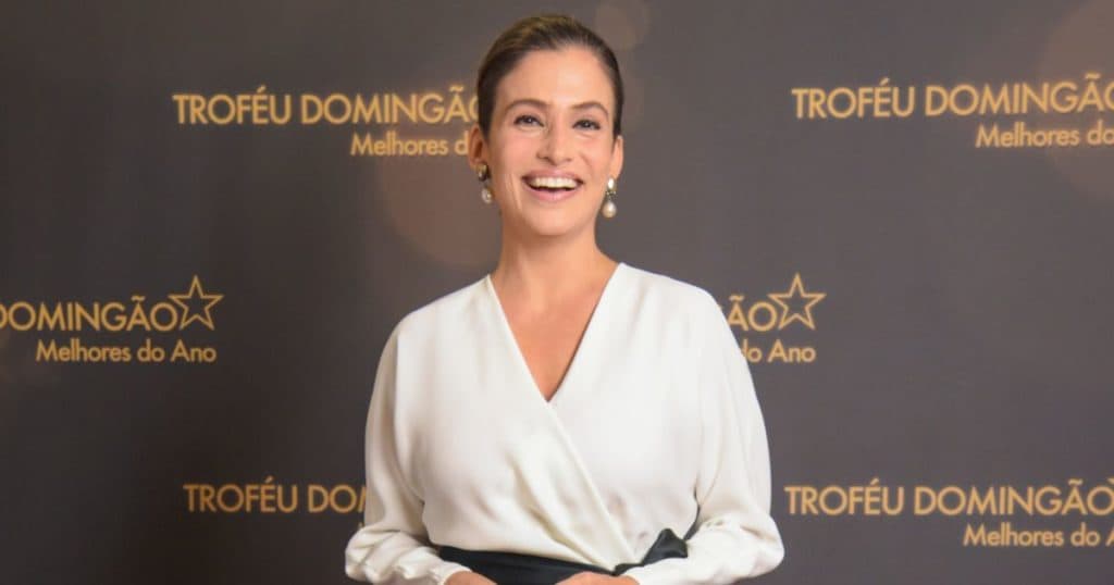 Renata Vasconcellos é protegida por Bonner, esposa do âncora descobre tudo e a persegue: "Nunca saberei"