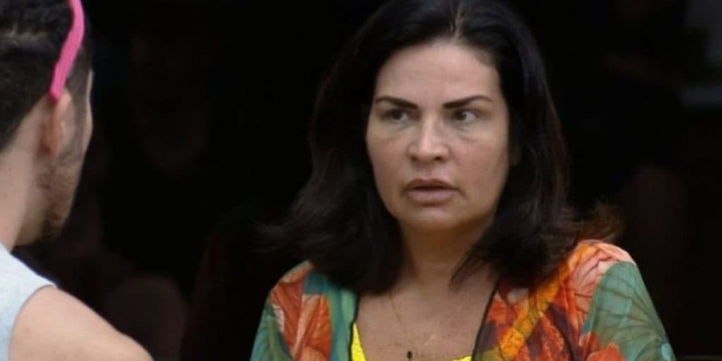 A Fazenda 13: Solange sofre acidente, é socorrida às pressas e desespero toma conta