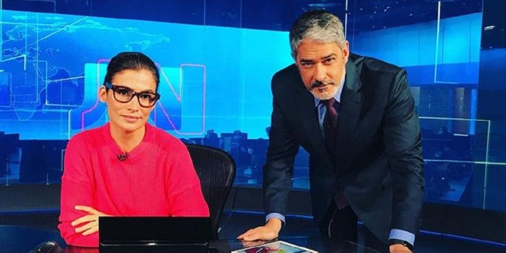 William Bonner entra ao vivo, confirma estar fora do Jornal Nacional junto com Renata e expõe Globo: "Competência"