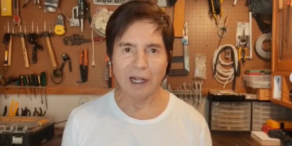 Xororó, discreto, provoca dor profunda em Sandy e cantor sertanejo detona tudo que viu: "Sofreu demais"