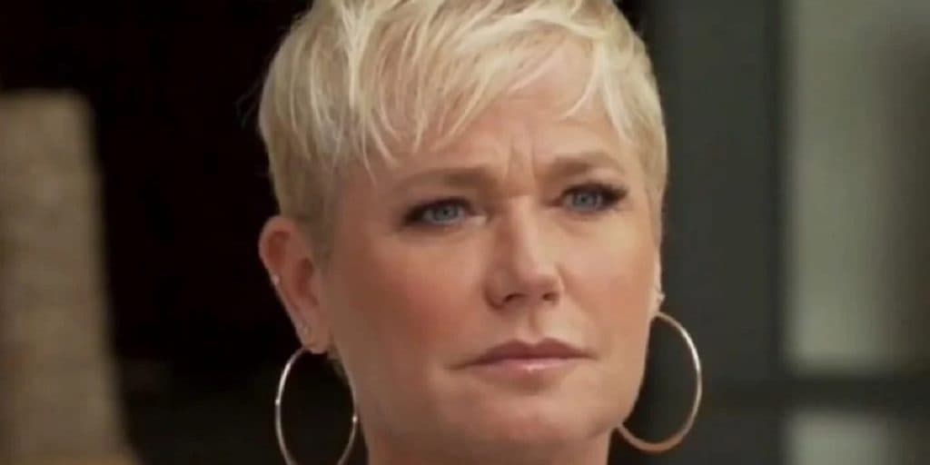 Revoltada, Xuxa vê deboche de Zé Neto, perde a linha e ataca cantor sem dó: "Burro"