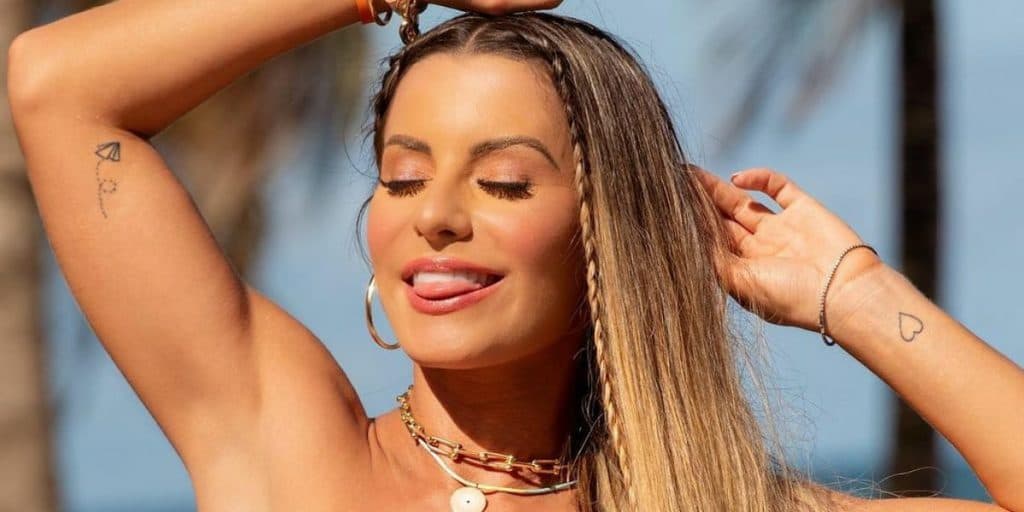 Aricia fala como foi ser apontada como amante de Arthur Aguiar: "Faturei um monte"