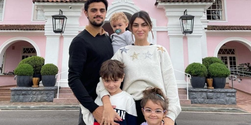 Filho do ator Felipe Simas é mordido por cachorro e estado chocante é dado: "Sangue e lágrimas"