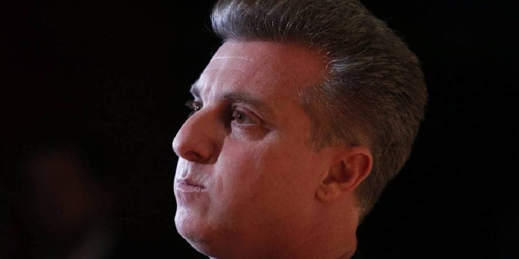 Com queda de audiência aos Domingos, Luciano Huck perde programa e Globo lança reality com ex-bbbs
