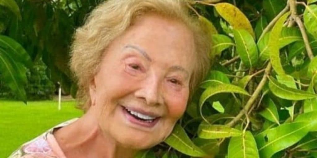 Glória Menezes volta aos trabalhos após a morte do marido Tarcísio Meira