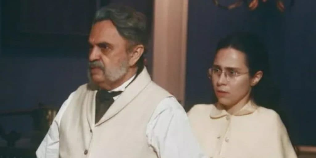 Nos Tempos do Imperador: Pai de Pilar e Dolores morre e leva segredo do passado ao túmulo