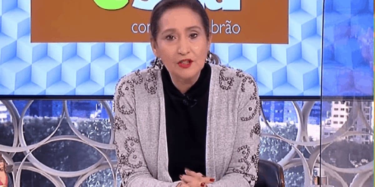 Sônia Abrão apresenta o programa "A Tarde é Sua" (Foto: Reprodução/RedeTV!)