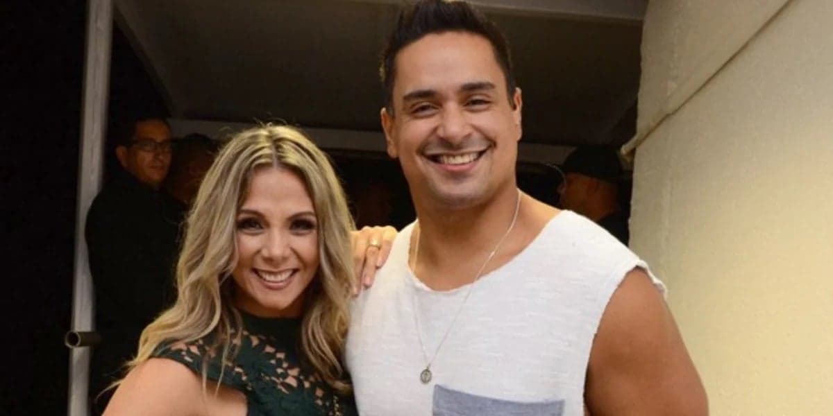 Carla Perez e Xanddy comemoram 20 anos de casados em Maldivas (Foto: Divulgação)