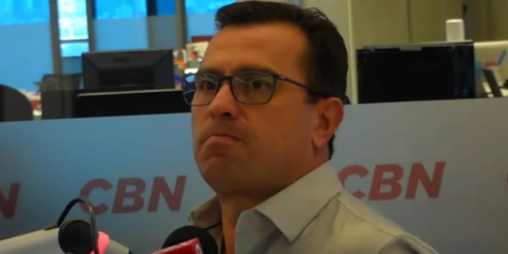 Rodrigo Bocardi tem flagra enfiando a mão na cara nos bastidores do BDSP e é exposto com denúncia de produção