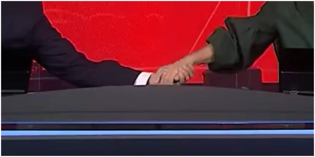 Bonner assume relação com colega na Globo, posta foto reveladora e se declara: "Pra vida toda"