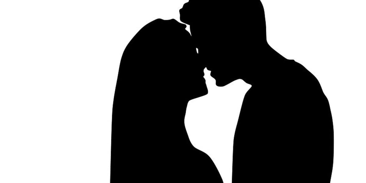 Marido de apresentadora estaria vivendo relacionamentos extra conjugais (foto: reprodução) 
