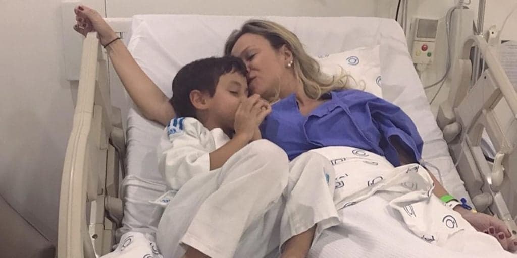 Eliana expõe gravidez de 5 meses, é estirada em cama de hospital e recebe diagnóstico cruel: “Força para seguir”
