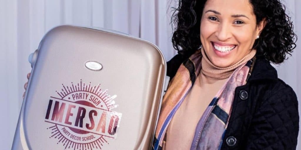 RedeTV! vende horário no domingo e novo reality show será lançado