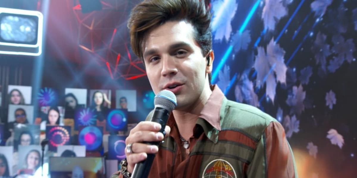 Luan Santana participou do Altas Horas e assumiu que estava namorando (Foto: Reprodução)