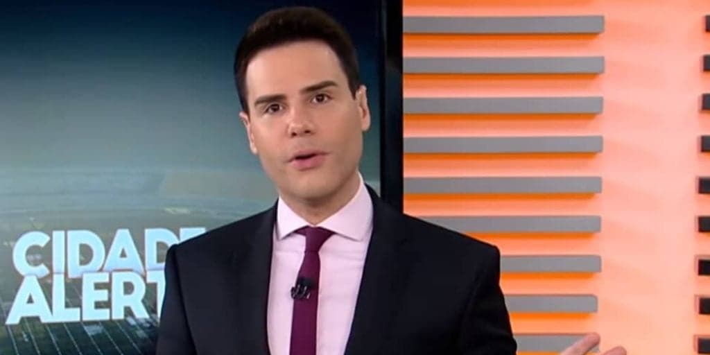 Cidade Alerta comete erro lamentável e programa de Luiz Bacci é escorraçado: "Tem que acabar"