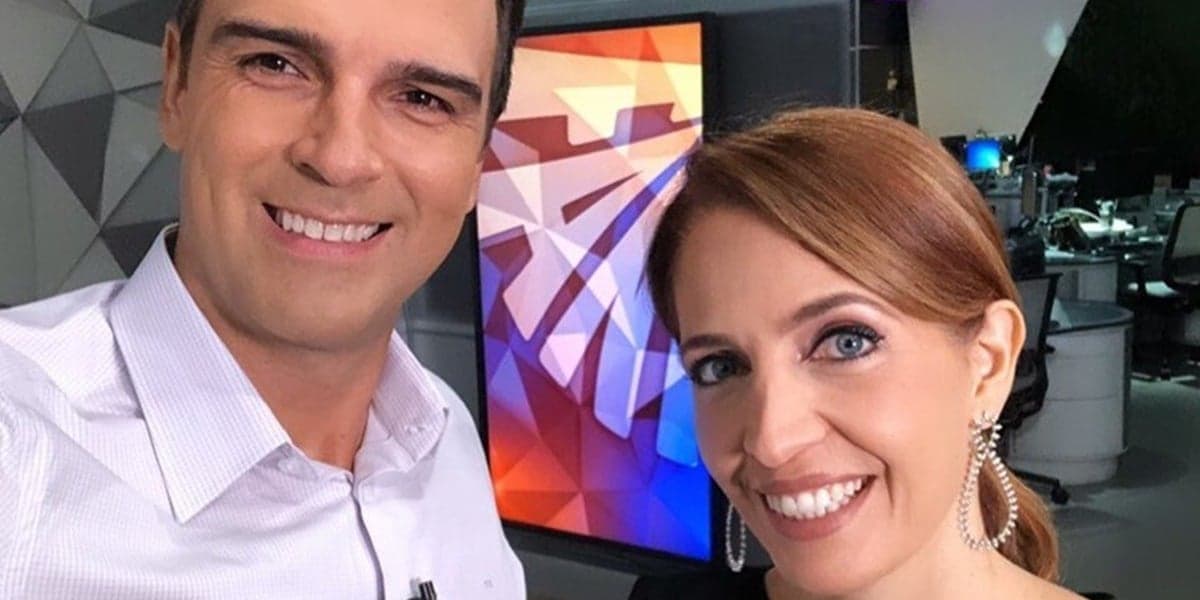 Tadeu Schmidt, após BBB, deixa estúdio do Fantástico às pressas e gera correria na Globo para definir substituto Tadeu Schmidt, após BBB, deixa estúdio do Fantástico às pressas e gera correria na Globo para definir substituto