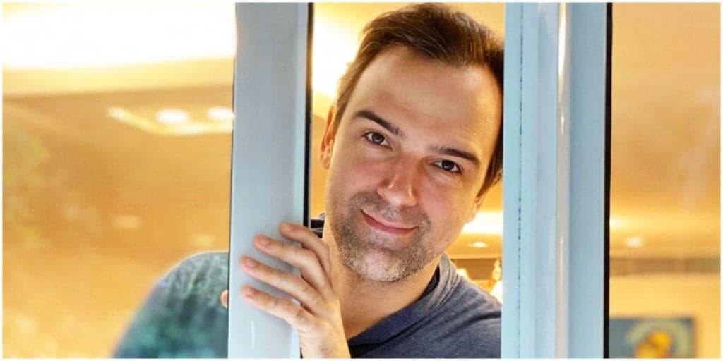 Tadeu Schmidt é confirmado no BBB e novo salário milionário do famoso vem à tona: "uma fortuna"