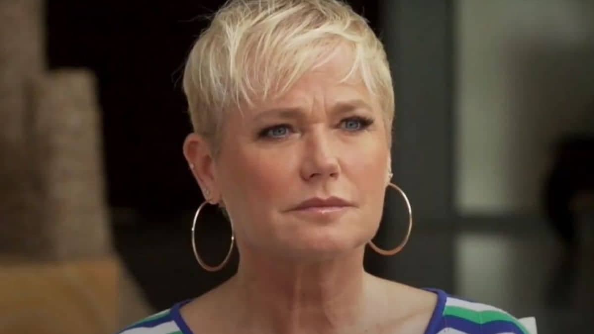 Xuxa Meneghel se irrita com as cobranças sobre seu corpo (Foto: Reprodução / TV Globo) Xuxa Meneghel se irrita com as cobranças sobre seu corpo (Foto: Reprodução / TV Globo)