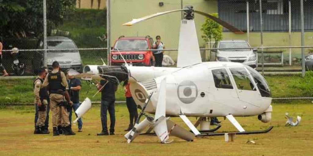 Piloto de helicóptero da Globo é encontrado de joelhos, após veículo ser despedaçado por pouso forçado: "Hospital"