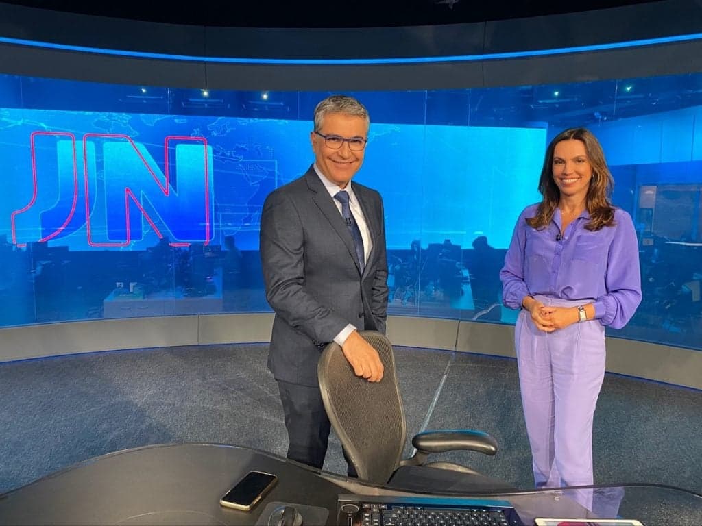 "Um idiota", Ana Paula Araújo bate boca com âncora na bancada do JN e vídeo é exposto: "Me irrita profundamente"