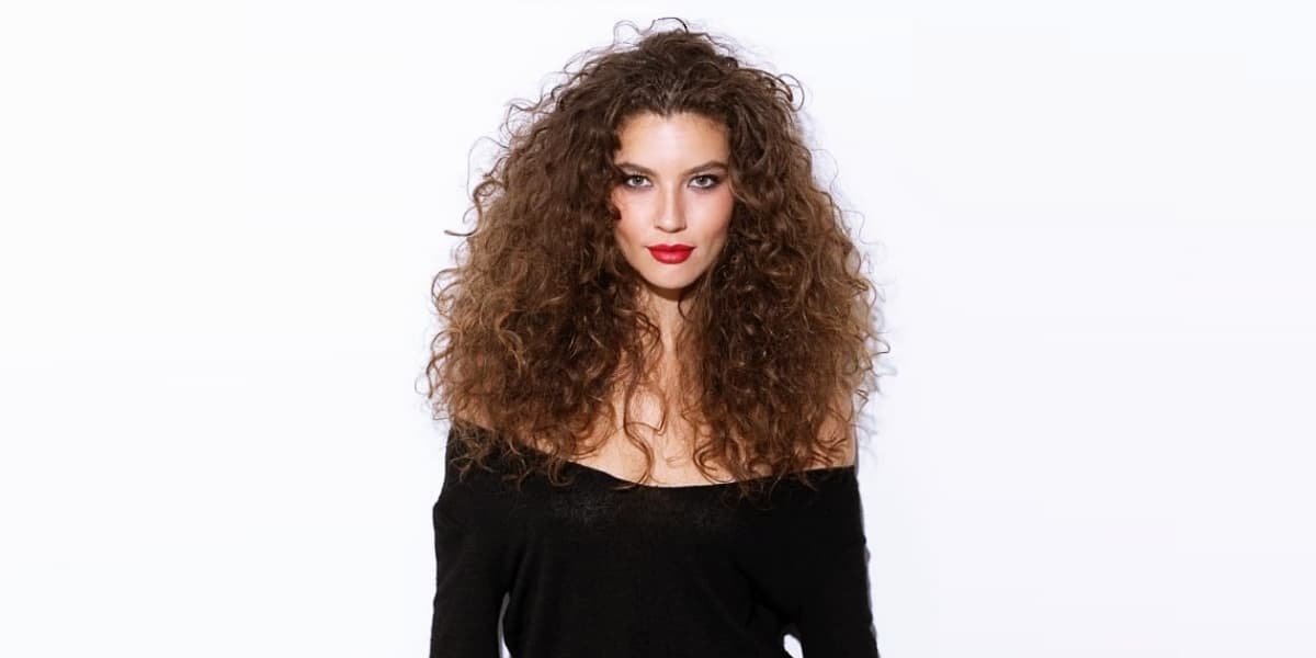 Alanis Guillen será a protagonista de Pantanal (Foto: Montagem/TV Foco)