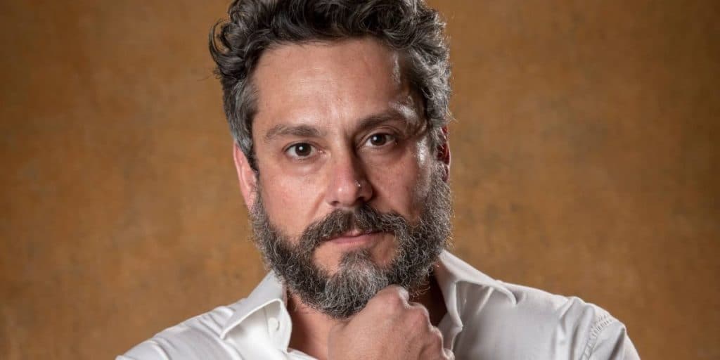 Alexandre Nero, galã de novelas, anuncia afastamento da TV após anos na Globo: "Mofo"