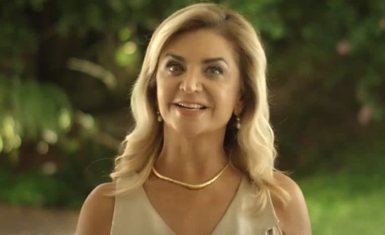 http://tvfoco.uai.com.br/wp-content/uploads/2015/05/Daniela-Mercury.jpg