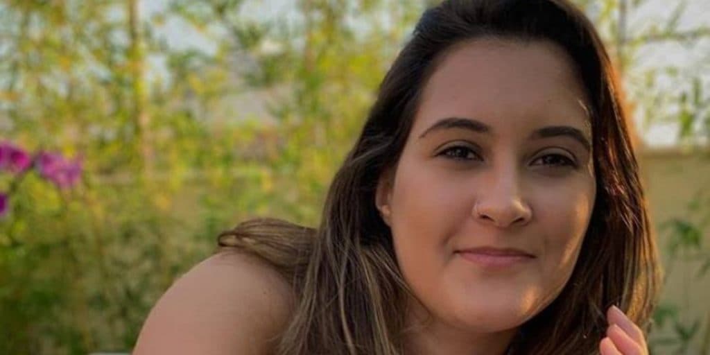 Bia Bonemer, filha de Fátima Bernardes, sensualiza como nunca e mostra parte íntima às câmeras: "Foca"