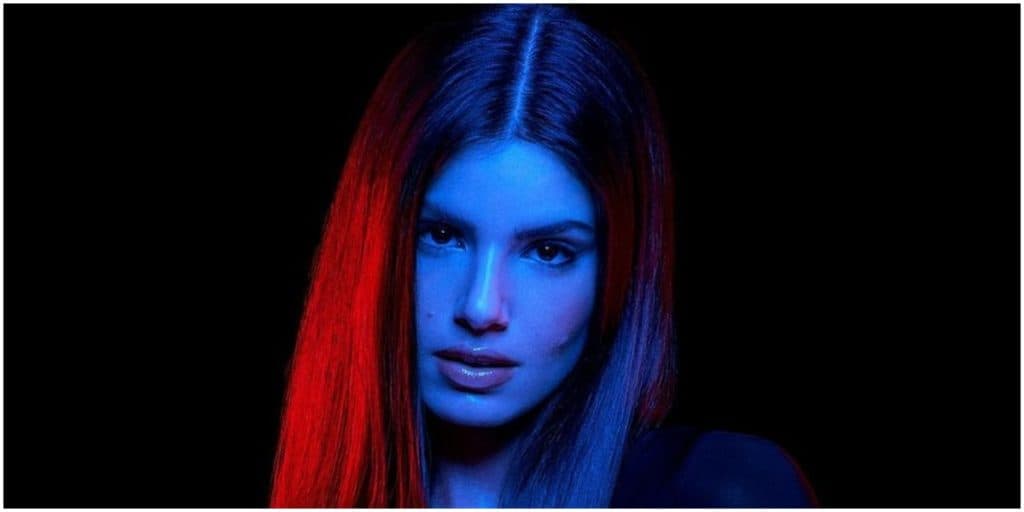 Camila Queiroz implode a Globo, vira a emissora pra baixo e provoca guerra entre diretores: "Não pode"