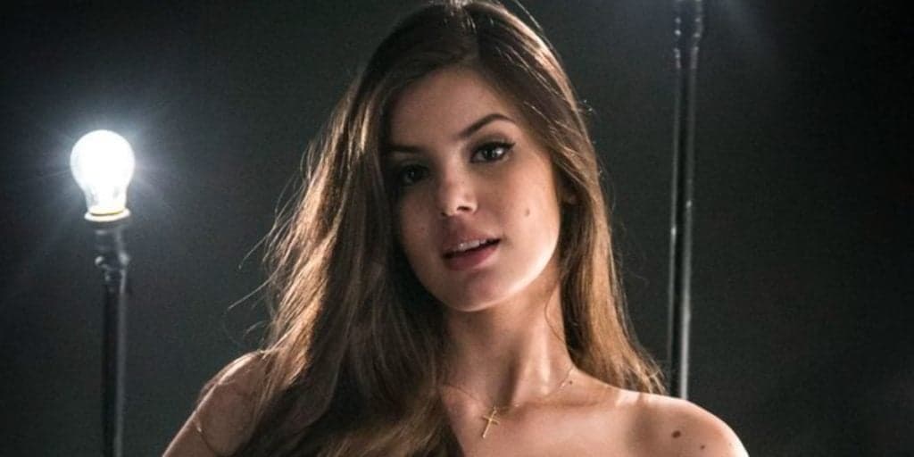 Camila Queiroz, após demissão da Globo, é exposta de uma vez por todas e 'exigências' são reveladas: "Exigiu"