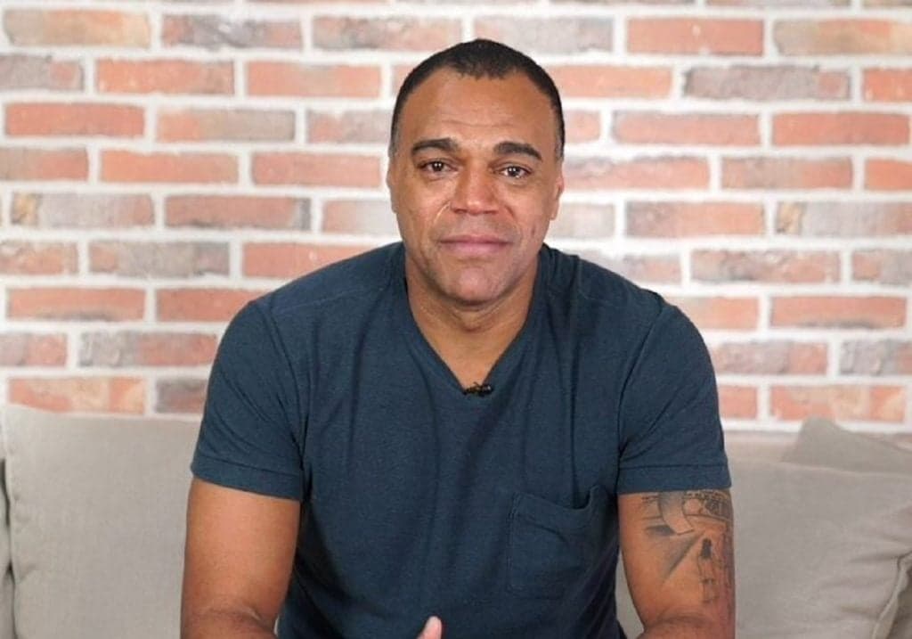 Denilson desaba ao expor diagnóstico de câncer e confirma pedido do médico aos prantos: "Muito difícil de assimilar"