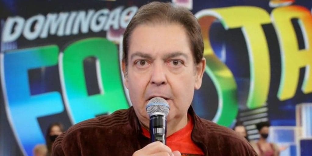 Sentida após apunhalada de Faustão, Globo tenta empacar vida do apresentador fora do canal