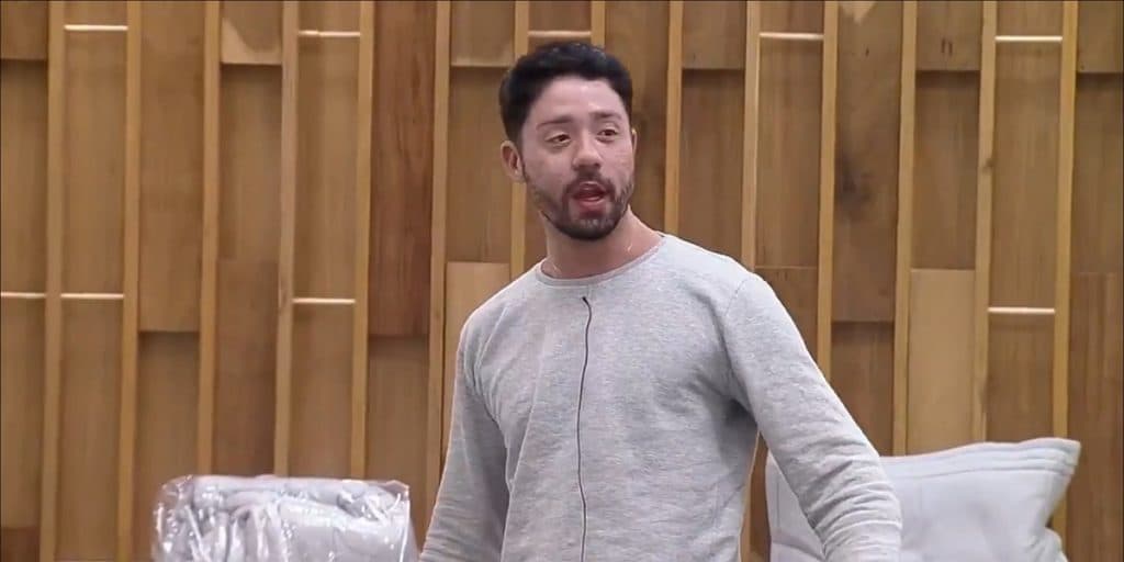 A Fazenda 13: Rico se revolta com a Record e acusa emissora de manipulação: "Eles não passam''