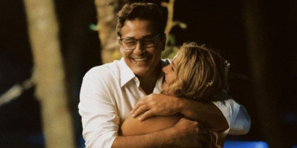 Sasha, em guerra com avó, vê pai ser diagnosticado com COVID-19
