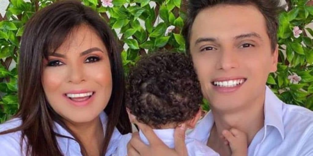 http://tvfoco.uai.com.br/wp-content/uploads/2015/05/Daniela-Mercury.jpg