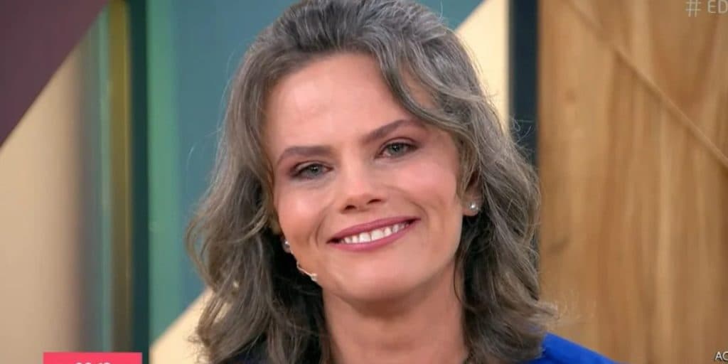 Maria Cândida vai aos prantos no É de Casa durante a cobertura da morte de Marília Mendonça: 'Difícil'