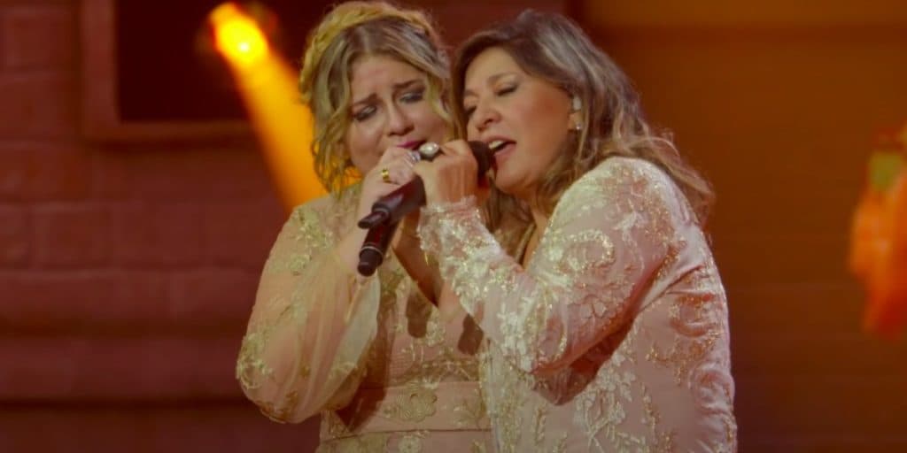Roberta Miranda escancara intimidade com Marília Mendonça e revela acontecimento: "Ela chorou muito"