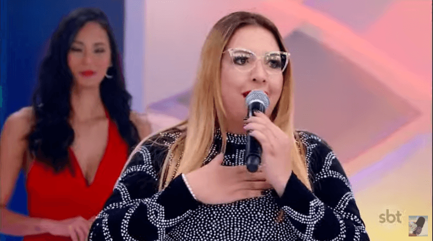 "Dona Ruth tentou acabar com minha vida", detona cover de Marília Mendonça