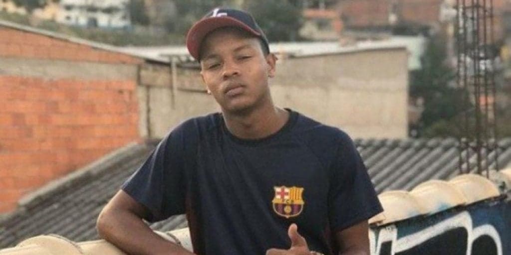 Funkeiro MC Jotinha, responsável pela música Kika Uma Vez, é metralhado e morto aos 17 anos
