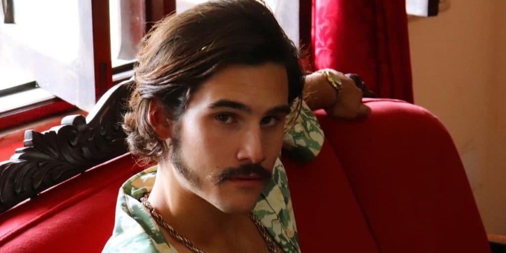 Namorada de Nicolas Prattes é ameaçada por trabalho do ator na Globo e Mion se desespera: "Não tem noção"