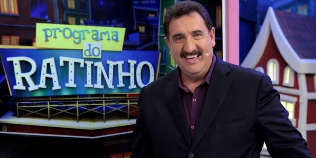Após facada nas costas, Ratinho confirma demissão e vê briga arruinar seu programa no SBT: "Quis ir"