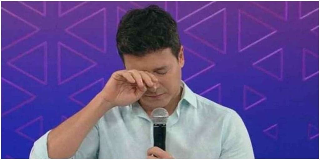 Record bate o martelo, tira Rodrigo Faro e anuncia nova atração: "Em 2022"