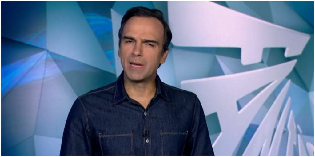 Tadeu Schmidt interrompe programação da Globo às pressas e dá notícia: "Gilberto Gil"