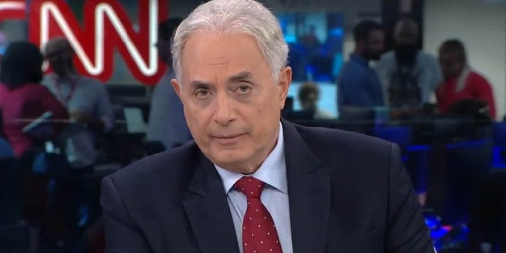 William Waack é internado às pressas, descobre doença e passa por procedimento no coração