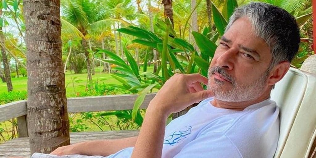 William Bonner sofre com morte dentro de casa e desaba com luto: "Foi embora muito antes do que eu gostaria"
