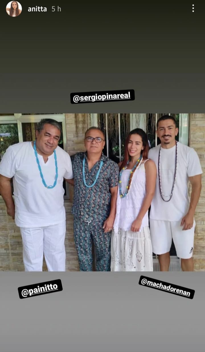Anitta nos stories (Foto: Reprodução/ Instagram) Anitta nos stories (Foto: Reprodução/ Instagram)
