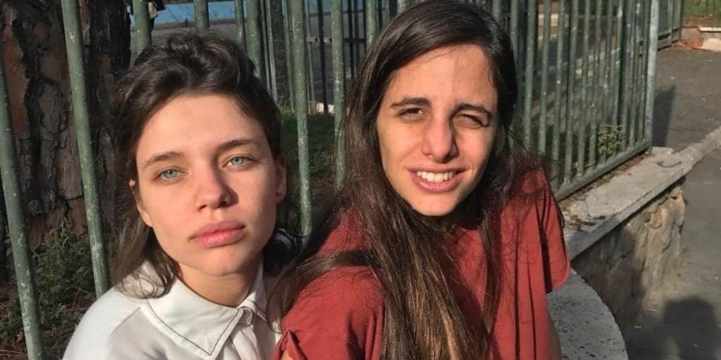 Ex de Bruna Linzmeyer, após transição de gênero, faz rara aparição e exibe barba: "Queria"