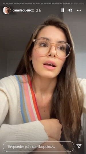Camila Queiroz em vídeo onde rebateu acusações de estrelismo nos bastidores de "Verdades Secretas 2", da TV Globo (Foto: Reprodução/Instagram)